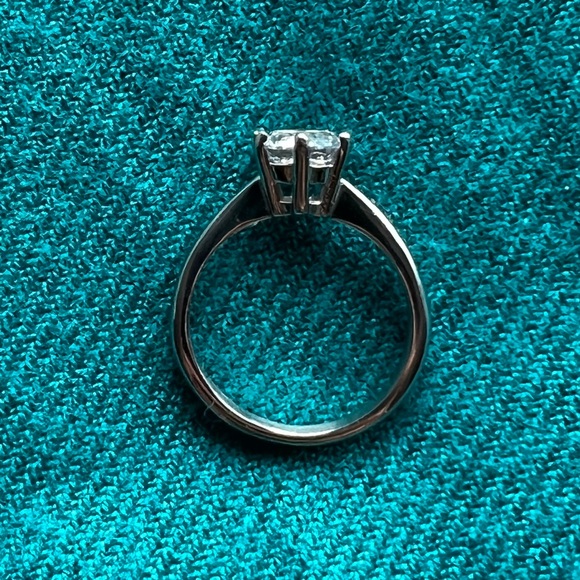 CZ ring - Picture 3 of 10